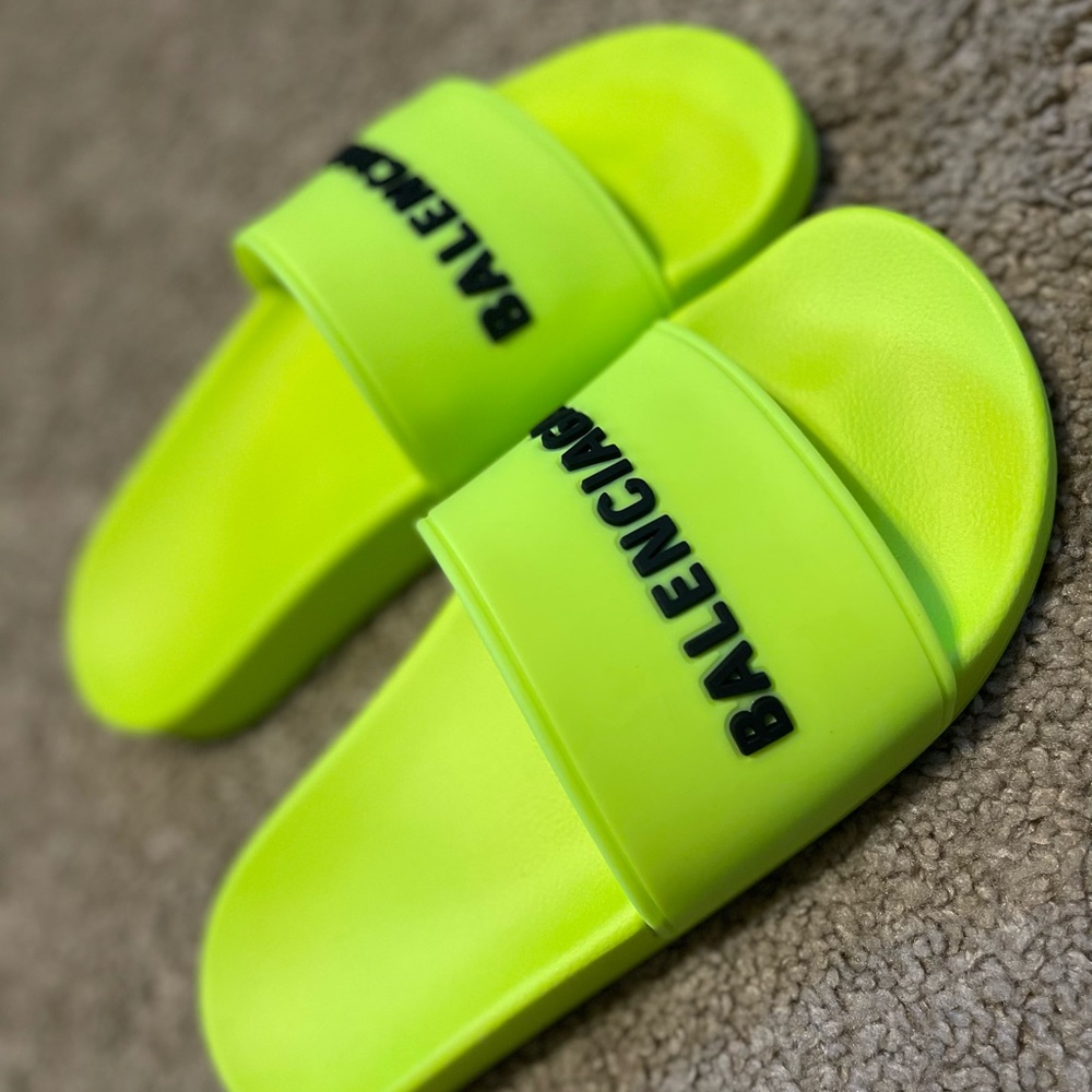 BALENCIAGA SLIDES